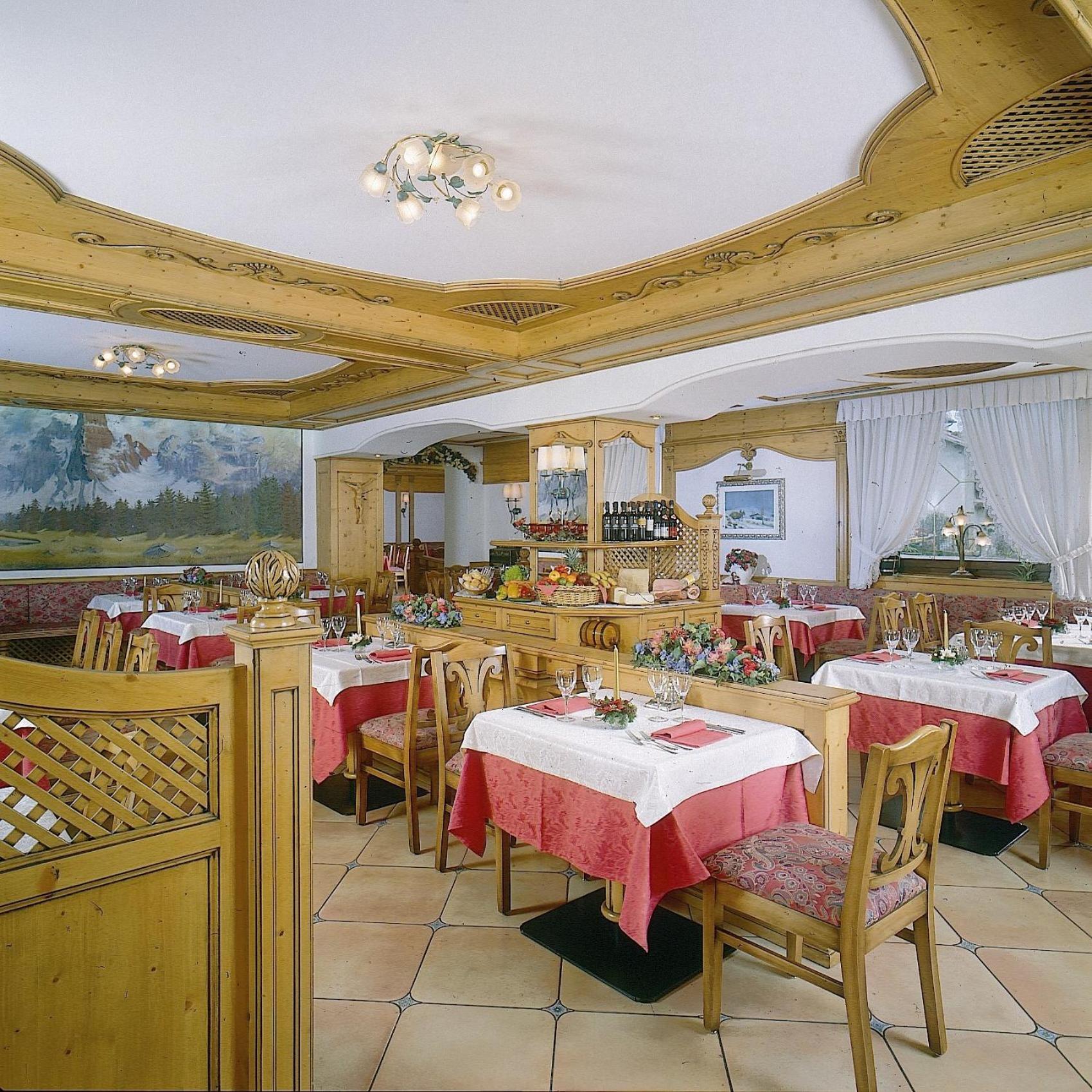 Hotel Alpina بينْسولُ المظهر الخارجي الصورة